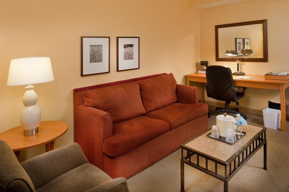 Radisson Hotel Fairview Heights - St Louis Екстер'єр фото