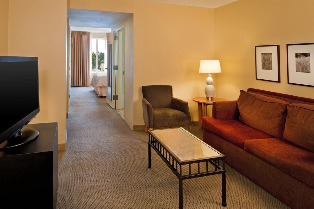 Radisson Hotel Fairview Heights - St Louis Екстер'єр фото
